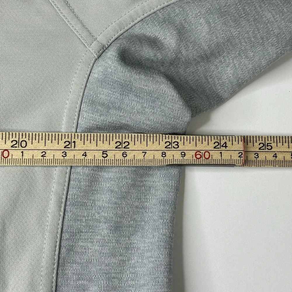 The North Face 1/4 Zip Light Gray Pullover Men's Size XL Long Sleeve